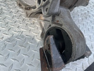 Подушка крепления кпп, Opel Vectra 2002-2005
