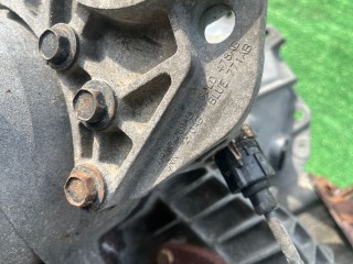 Подушка крепления кпп, ориг. номер 30674B, Chrysler Voyager 2000-2004