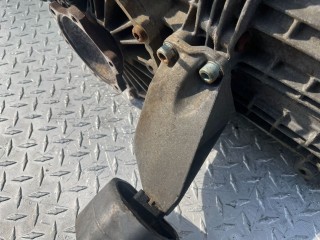 Кронштейн КПП, ориг. номер 8D0399113L, Volkswagen Passat 1996-2001
