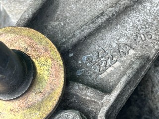 Кронштейн КПП, ориг. номер 2212224A, Citroen C4 2004-2014