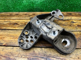 Кронштейн двигателя, ориг. номер 4B0199351B, Volkswagen Passat 1996-2001