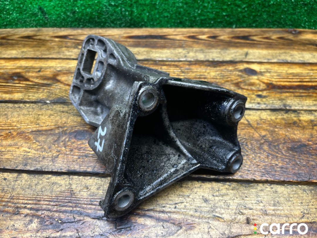 Кронштейн двигателя Audi 80 1986-1992, 1.9 л, дизель, 8A0199307B, фото 4