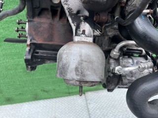 Подушка крепления двигателя Audi A4 1994-1999