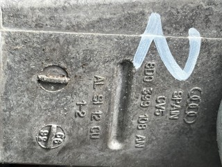 Кронштейн КПП, ориг. номер 8D0399108AN, Volkswagen Passat 2000-2005