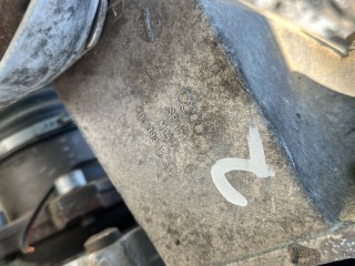 Кронштейн КПП, ориг. номер 8D0399113AH, Audi A6 1997-2001