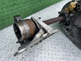 Полуось передняя правая (приводной вал, шрус) Peugeot 806 1994-1998