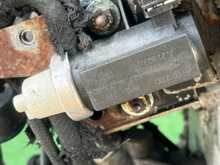 Клапан управления турбиной (Актуатор), ориг. номер 1H0906627A, Audi A4 1999-2001