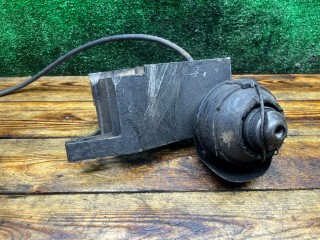 Кронштейн блока управления АКПП, ориг. номер 8684380, Volvo V70 2000-2004