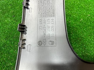 Полка под руль, ориг. номер 1Z1857920D, 1Z1857923, Skoda Octavia 2000-2011