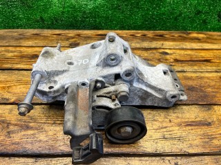 Кронштейн генератора, ориг. номер 761925004, 18095810, BMW 1 F20/F21 2011-2015