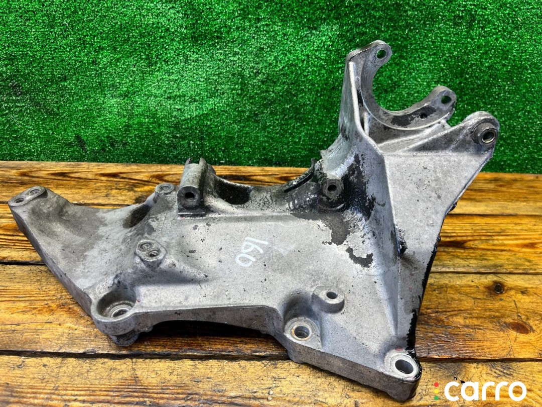 8200183234 Кронштейн генератора Renault Megane 2003г. - фото №1
