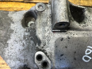 Кронштейн генератора, ориг. номер 8200183234, Renault Megane 1999-2003