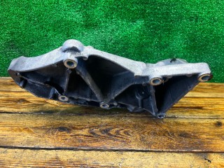 Кронштейн генератора, ориг. номер 8200183234, Renault Megane 1999-2003