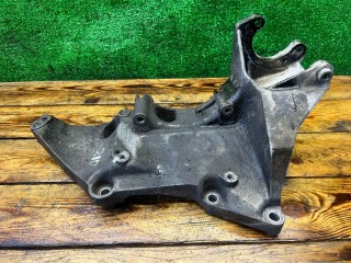 Кронштейн генератора, ориг. номер 8200183234, Renault Megane 1999-2003