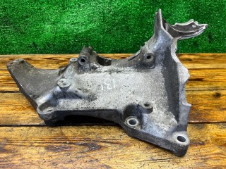 Кронштейн генератора, ориг. номер 8200183234, Renault Megane 1999-2003