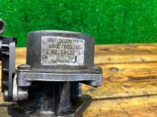 Насос вакуумный, ориг. номер 8200072985, 72238908, Renault Megane 1999-2003