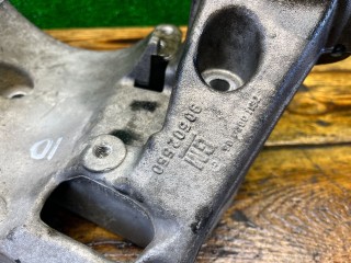 Кронштейн гидроусилителя, ориг. номер 90502550, Opel Vectra 1995-2000