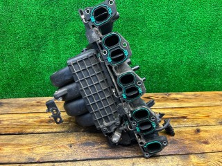 Коллектор впускной, ориг. номер 55562518, Opel Zafira 2003-2006