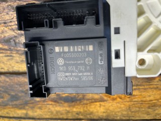 Моторчик стеклоподъемника передний правый, ориг. номер 1K0959792H, Volkswagen Passat 2000-2005