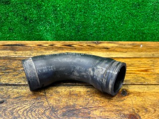 Патрубок интеркулера, ориг. номер 7M0145840, 95VW9B614BA, Volkswagen Passat 1996-2001