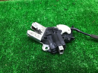 Замок багажника, ориг. номер 4F5827505D, Volkswagen Passat 2005-2010