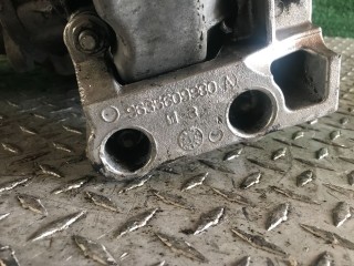 Кронштейн КПП, ориг. номер 9635609980A, Citroen Xsara Picasso 1999-2004