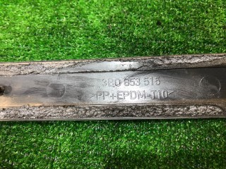 молдинг двери передней левой, ориг. номер 3B0853515, Volkswagen Passat 1996-2001