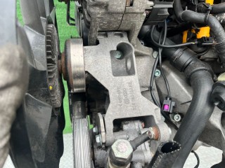 Кронштейн генератора, ориг. номер 038903143AE, Audi A4 1999-2001