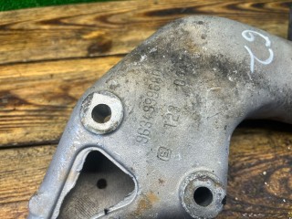 Кронштейн двигателя, ориг. номер 9634999680, Peugeot 206 2002-2009