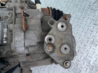 Кронштейн КПП, ориг. номер 24407005, Opel Zafira 1999-2003