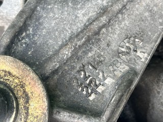 Кронштейн КПП, ориг. номер 221222, Peugeot 307 2001-2005