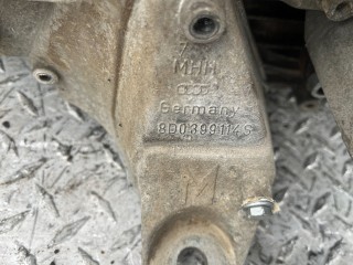 Кронштейн КПП, ориг. номер 8D0399114S, Volkswagen Passat 1996-2001
