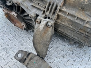 Кронштейн КПП, ориг. номер 8D0399113AB, Volkswagen Passat 1996-2001