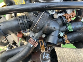 Корпус термостата, ориг. номер 7700866730, 7700866731, Renault Scenic 1999-2003