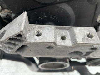 Кронштейн двигателя, ориг. номер 03G199207A, Volkswagen Touran 2003-2006