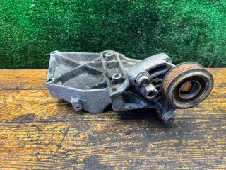 Кронштейн компрессора кондиционера, ориг. номер 028260885A, Volkswagen Passat 1996-2001