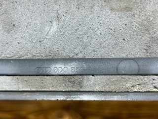 молдинг двери задней правой, ориг. номер 8D0853964B, Audi A4 1994-1999