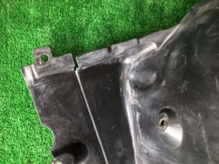 Защита арок передняя правая (подкрылок), ориг. номер A2038841822, Mercedes C W203 2004-2008