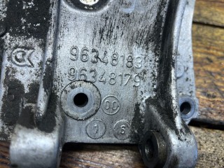 Кронштейн генератора, ориг. номер 96348183, 96348179, Peugeot 406 1995-1999