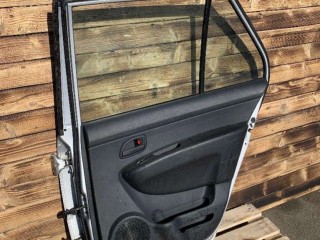 Уплотнитель двери задней правой, Kia Carens 1999-2002
