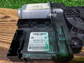 Моторчик стеклоподъемника передний правый, ориг. номер 1K0959792G, Volkswagen Touran 2003-2006