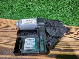Моторчик стеклоподъемника передний правый, ориг. номер 1K0959792G, Volkswagen Touran 2003-2006