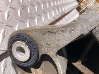 Кронштейн КПП, ориг. номер 3M516P093AB, Ford Focus 1998-2001