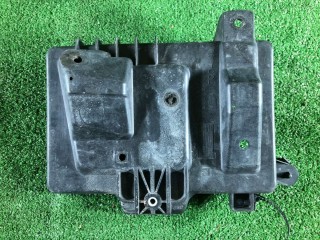 Полка аккумулятора, ориг. номер 7004330, 09132098, Opel Astra 1994-2002