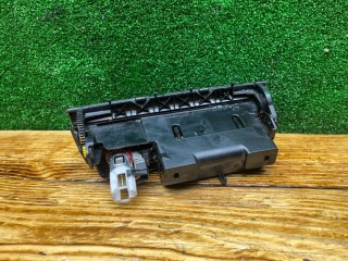 Пепельница, ориг. номер 3C0863284A, 3C0857961A, Volkswagen Passat 2005-2010