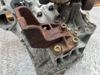 Кронштейн КПП Ford Galaxy 1995-2000, 7M0399135B