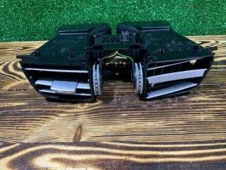 Дефлектор обдува салона, ориг. номер A2128303154, Mercedes E W212 2013-2016