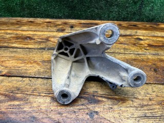Кронштейн КПП, ориг. номер 98AB7M125CF, Ford Focus 1998-2001