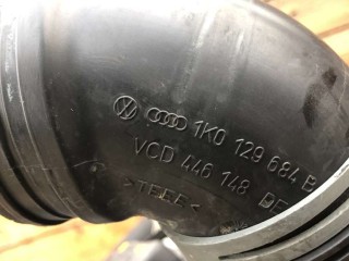 Патрубок воздушного фильтра, ориг. номер 1K0129684B, Volkswagen Touran 2006-2010