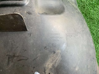 Защита арок передняя правая (подкрылок), ориг. номер 13107640, 13125603, Opel Astra 1998-2009